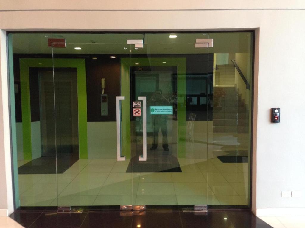 Ipremium Sukhumvit 81 Hotel Banguecoque Exterior foto
