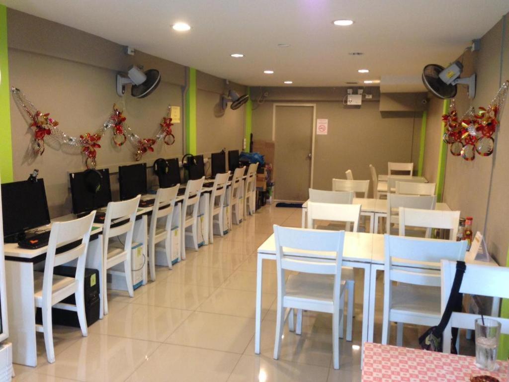 Ipremium Sukhumvit 81 Hotel Banguecoque Exterior foto