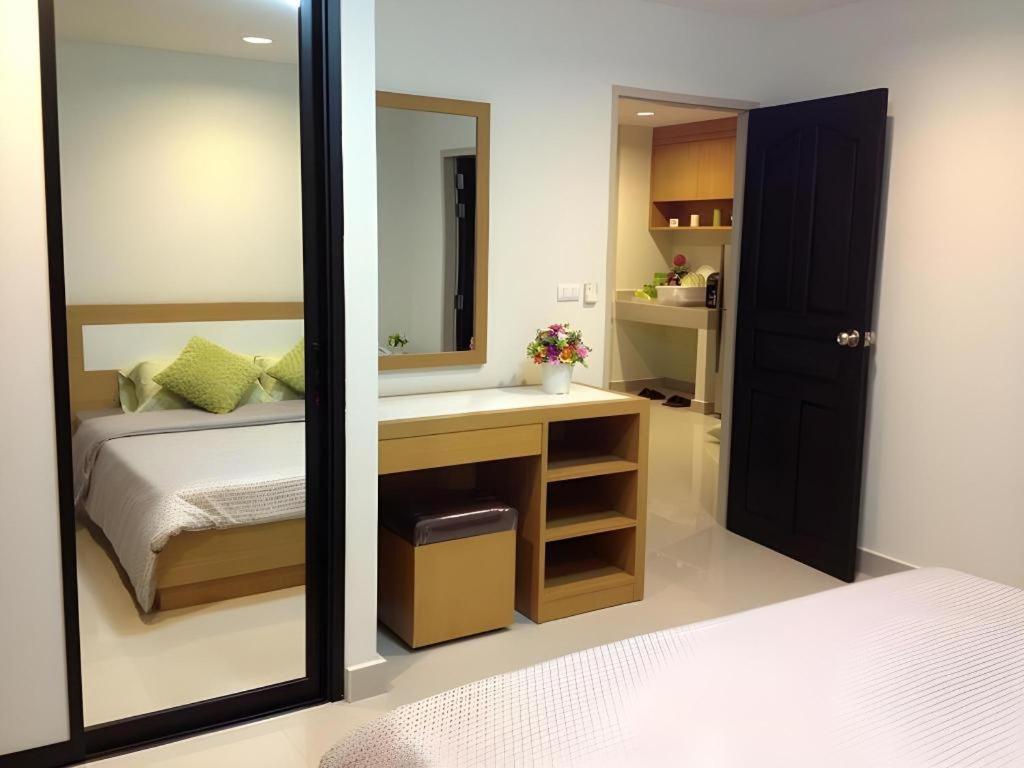 Ipremium Sukhumvit 81 Hotel Banguecoque Exterior foto