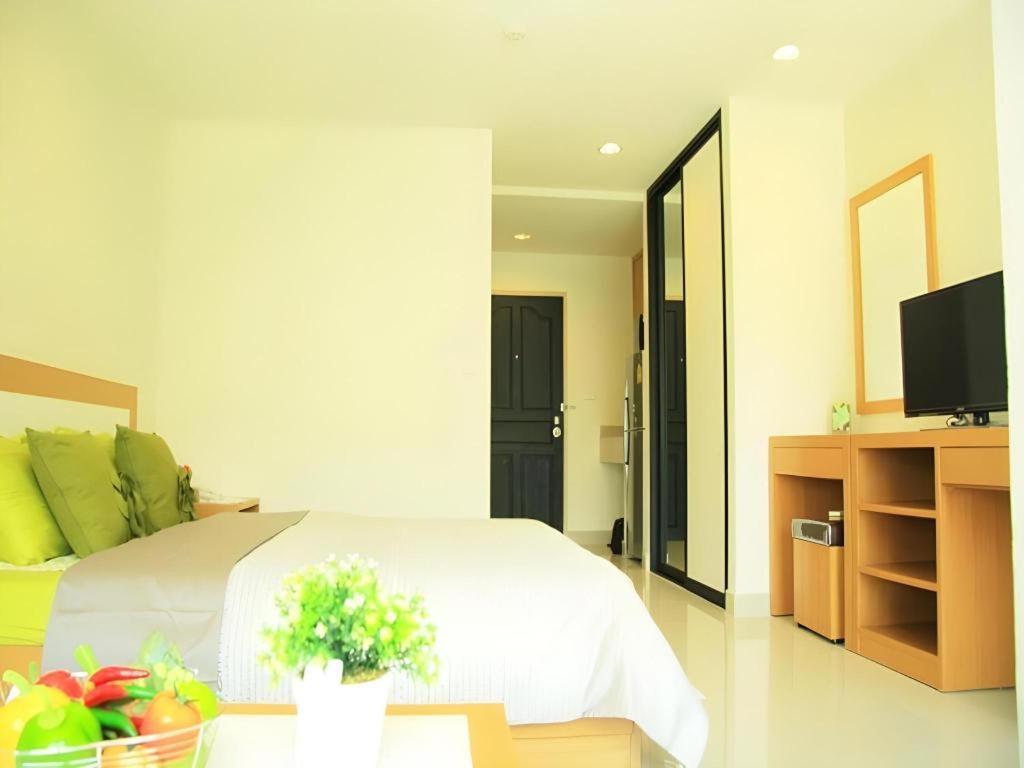 Ipremium Sukhumvit 81 Hotel Banguecoque Exterior foto