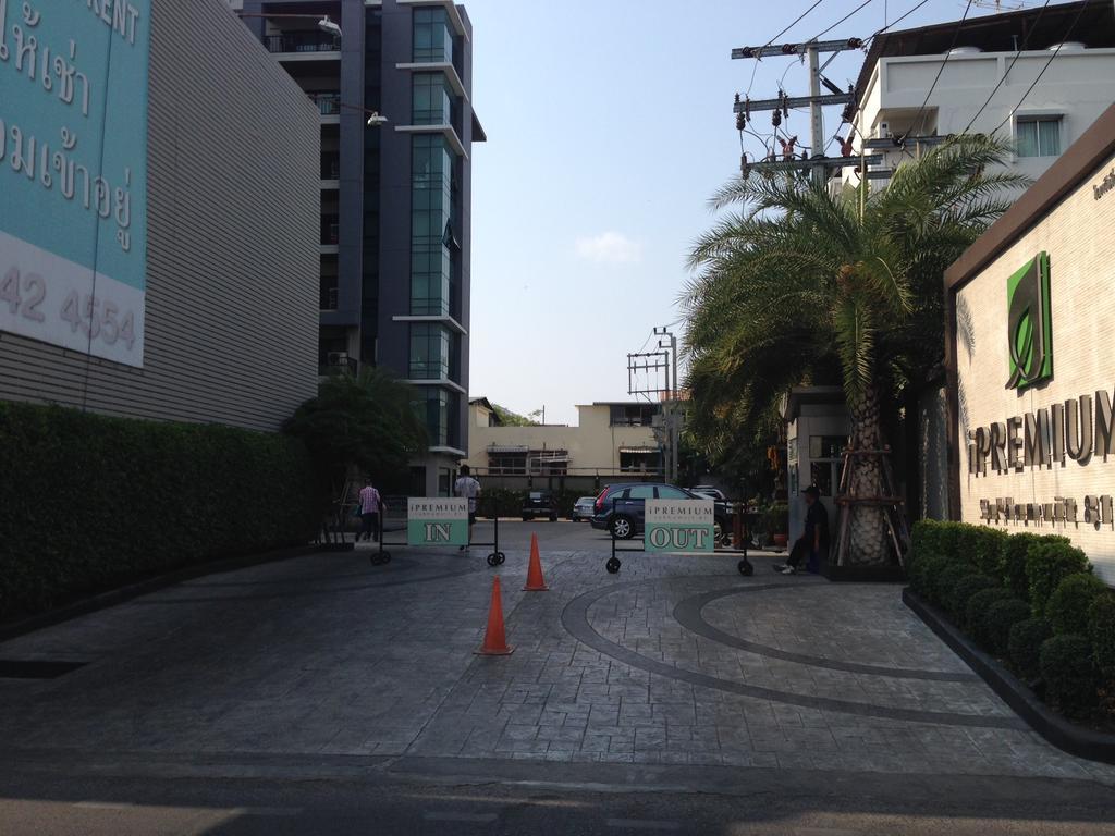 Ipremium Sukhumvit 81 Hotel Banguecoque Exterior foto