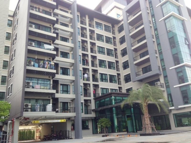 Ipremium Sukhumvit 81 Hotel Banguecoque Exterior foto